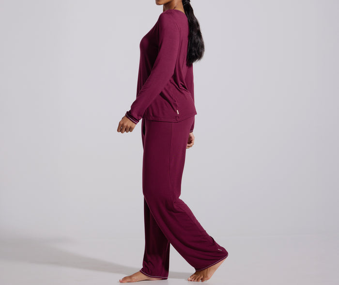 Jockey® Simplicity Plain Viscose Long Sleeve Top
