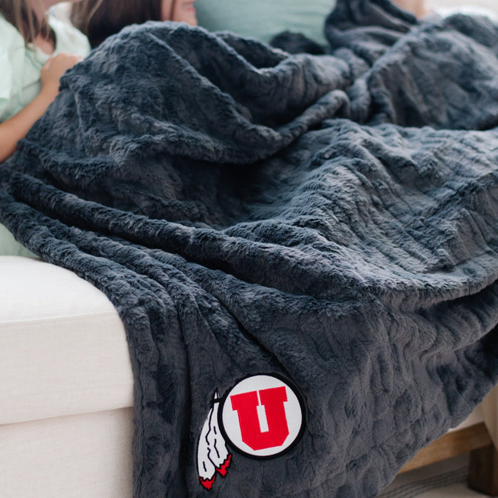 U of U / Charcoal / Faux Fur Extra Large